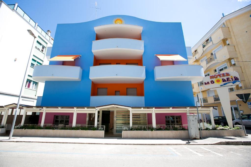 Hotel Le Soleil Сан-Бенедетто-дель-Тронто Экстерьер фото
